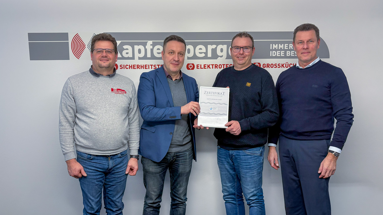Advancis überreicht Systempartner-Zertifikat an Kapfelsperger GmbH